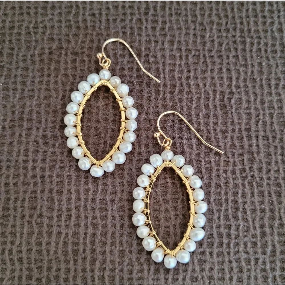 Iris & Lily Freshwater Pearls Earrings - Picture 6 of 9